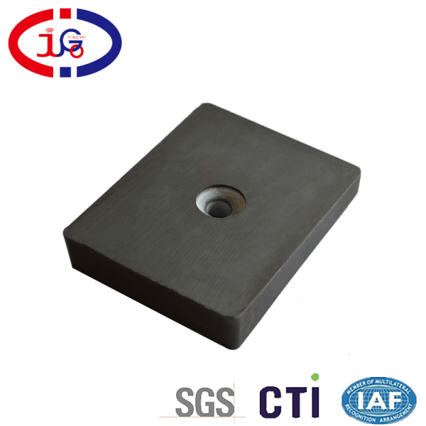 大规格抗干扰铁氧体黑磁铁 方形沉孔磁石 巨高磁铁厂定制